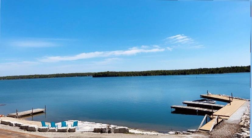 Tamarac Island Motel Stokes Bay Экстерьер фото