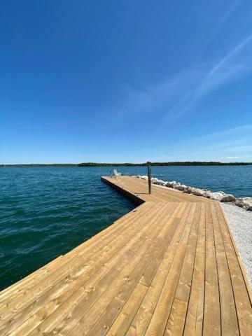 Tamarac Island Motel Stokes Bay Экстерьер фото