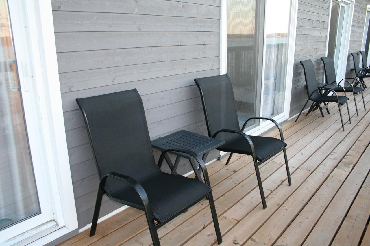 Tamarac Island Motel Stokes Bay Экстерьер фото