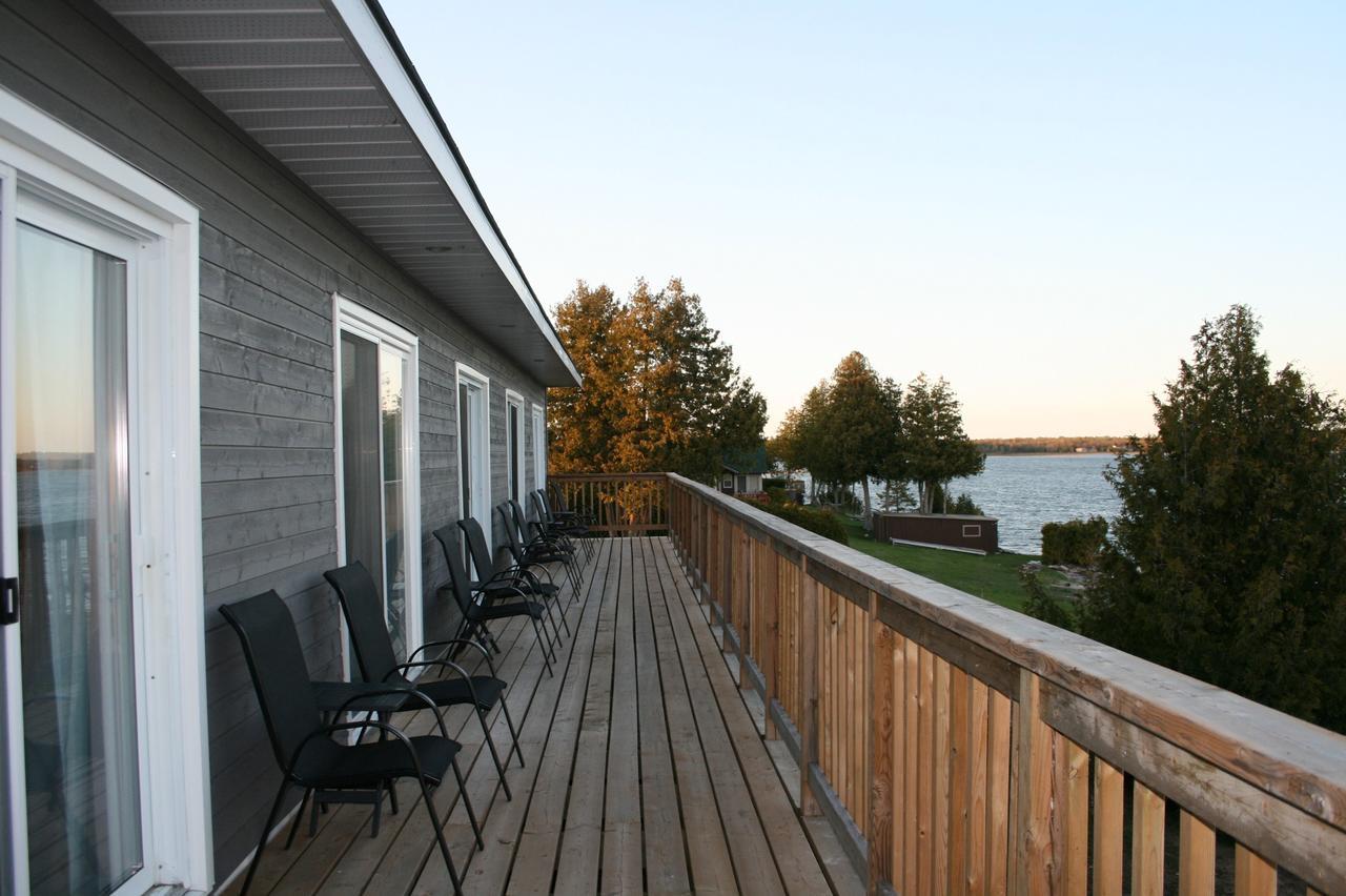 Tamarac Island Motel Stokes Bay Экстерьер фото