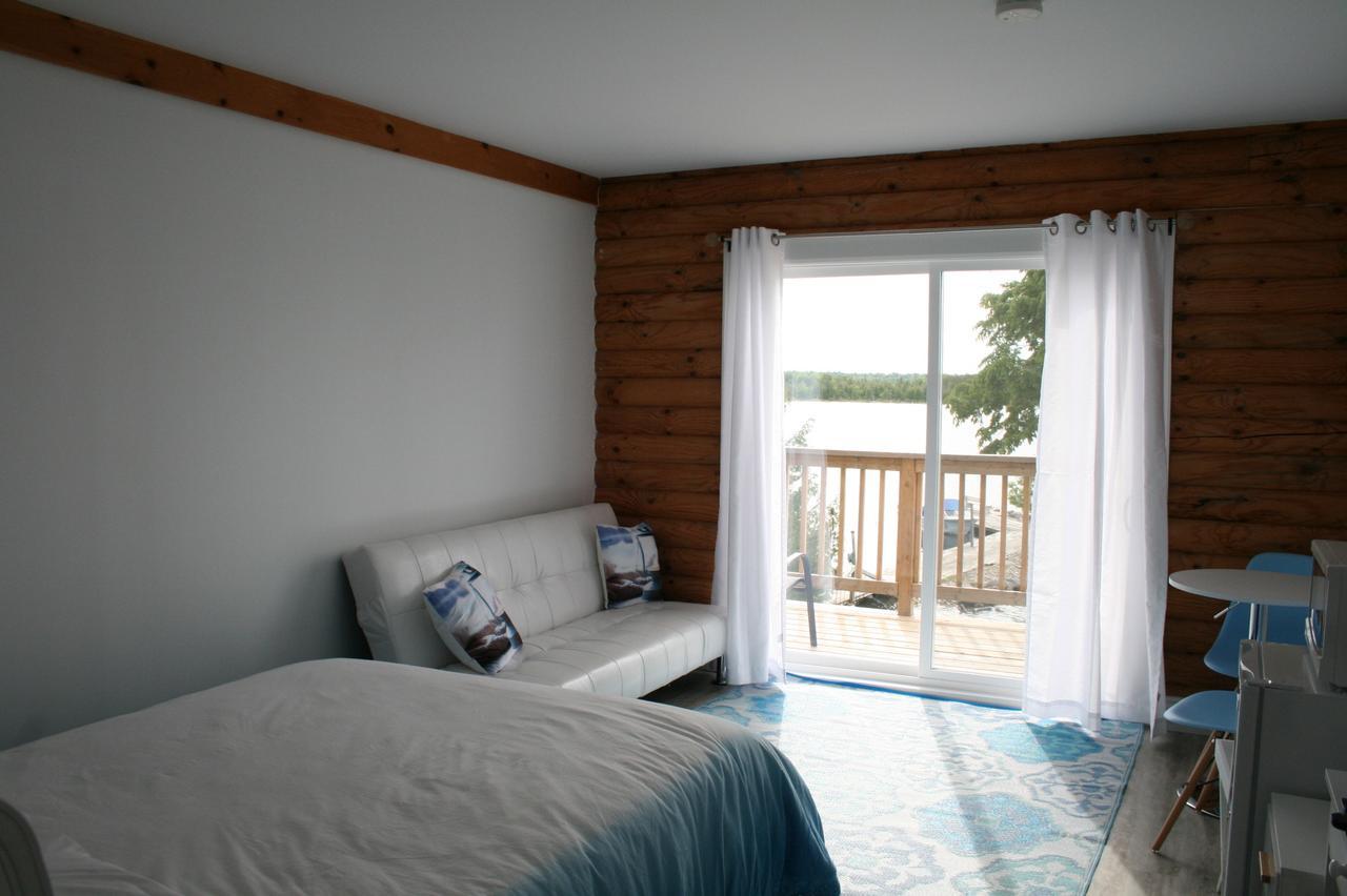 Tamarac Island Motel Stokes Bay Экстерьер фото