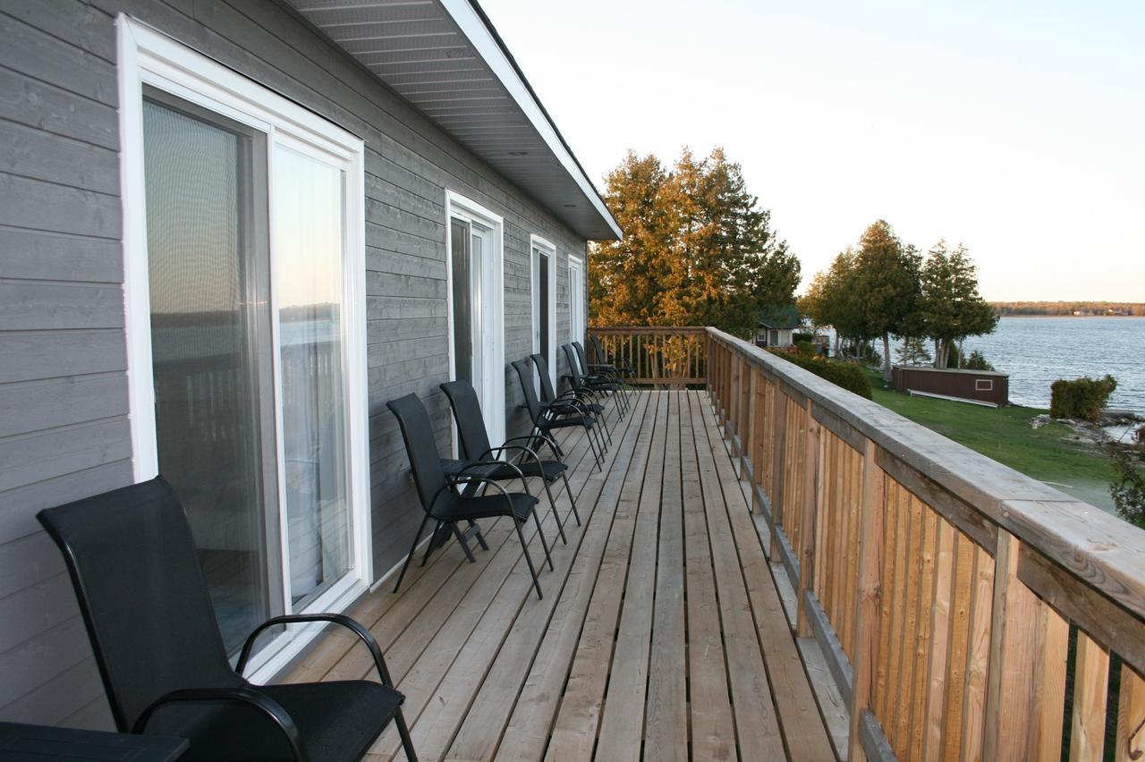 Tamarac Island Motel Stokes Bay Экстерьер фото